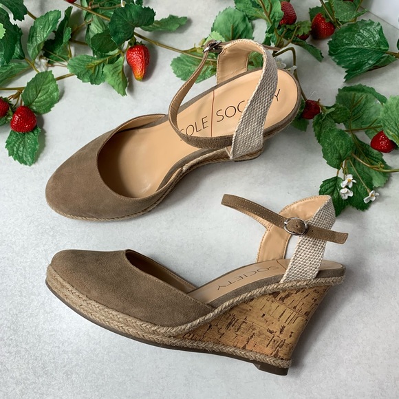 Sole Society Shoes - Sole Society LUCY Wedge taupe Heels | Sz 7